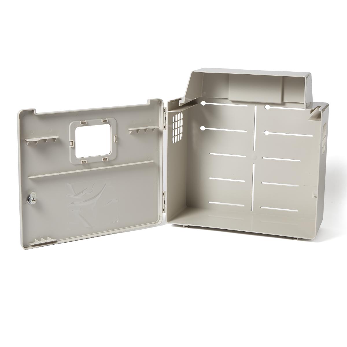 Locking Wall Cabinet — 5 Quarts - Ultimate Beauty